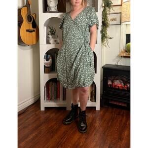Universal Thread Womens Green Floral Wrap Dress Size L Cottagecore Heritage